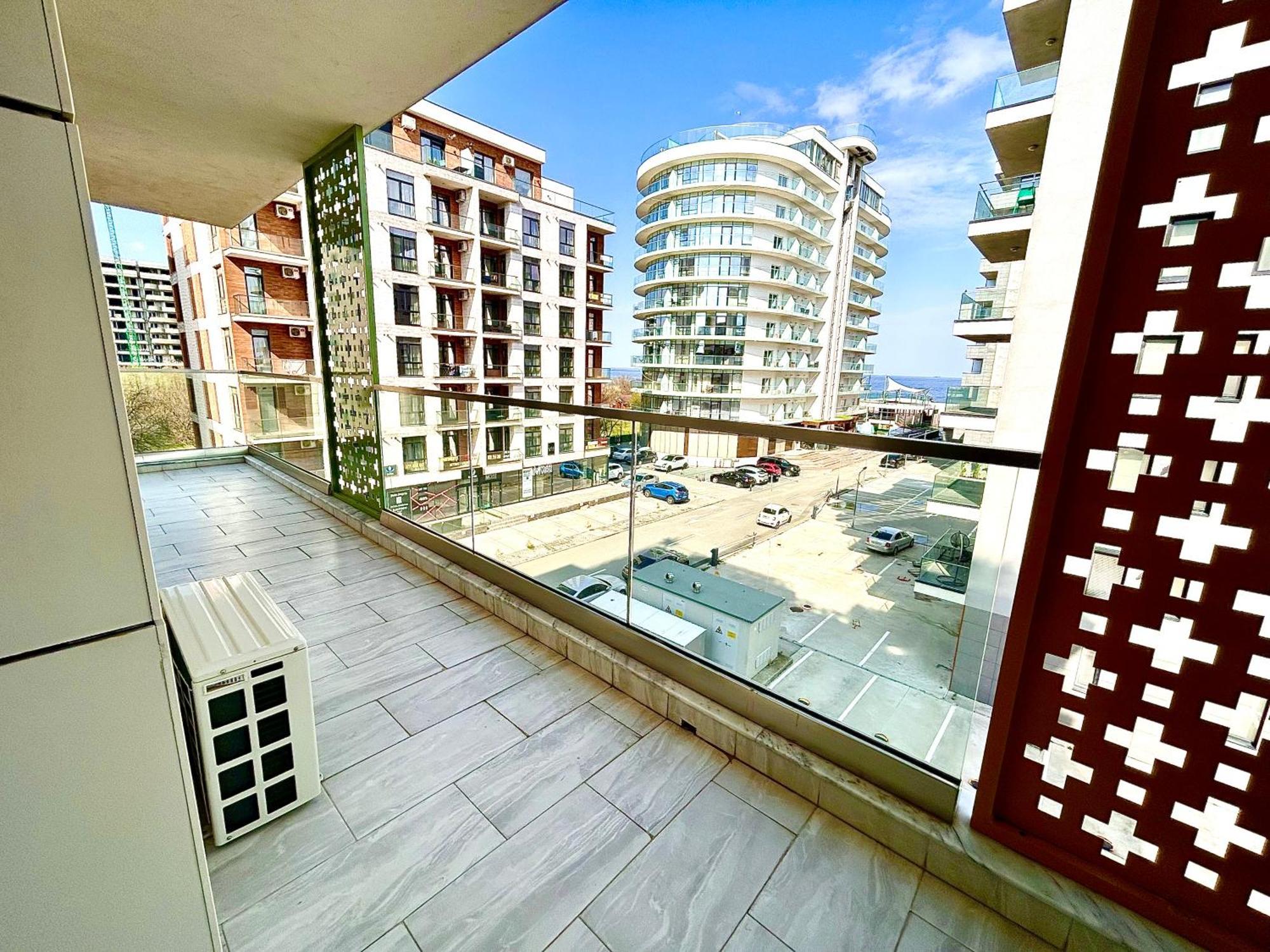 Loft Side Premium Apartments Mamaia Extérieur photo
